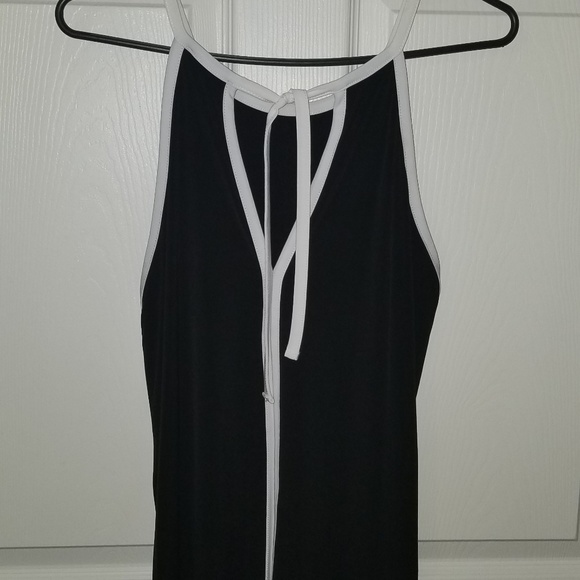 Sleeveless blouse - Picture 3 of 3